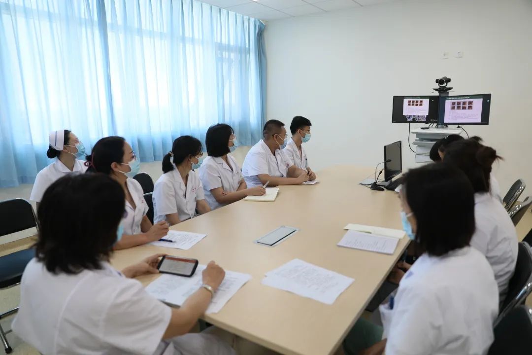 全省首家！中國醫(yī)科大學(xué)附屬第一醫(yī)院專家來“查房”，家門口享國內(nèi)優(yōu)質(zhì)醫(yī)療資源！(圖4)